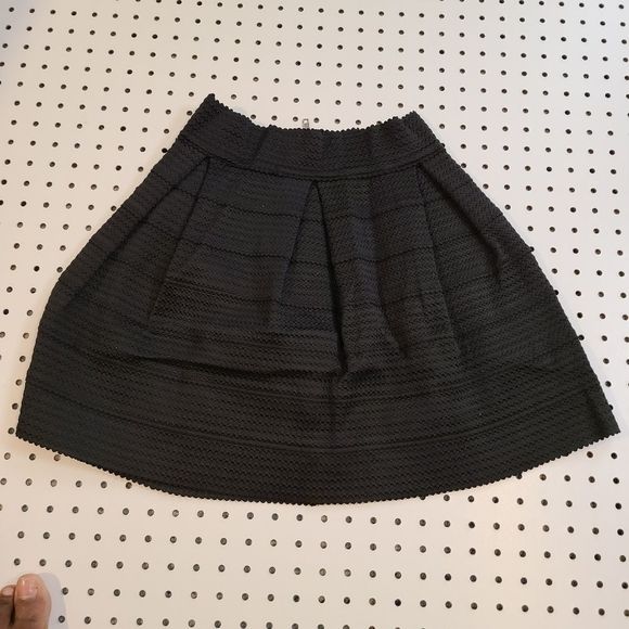 MIM Skirt, Size M - Picture 5 of 8